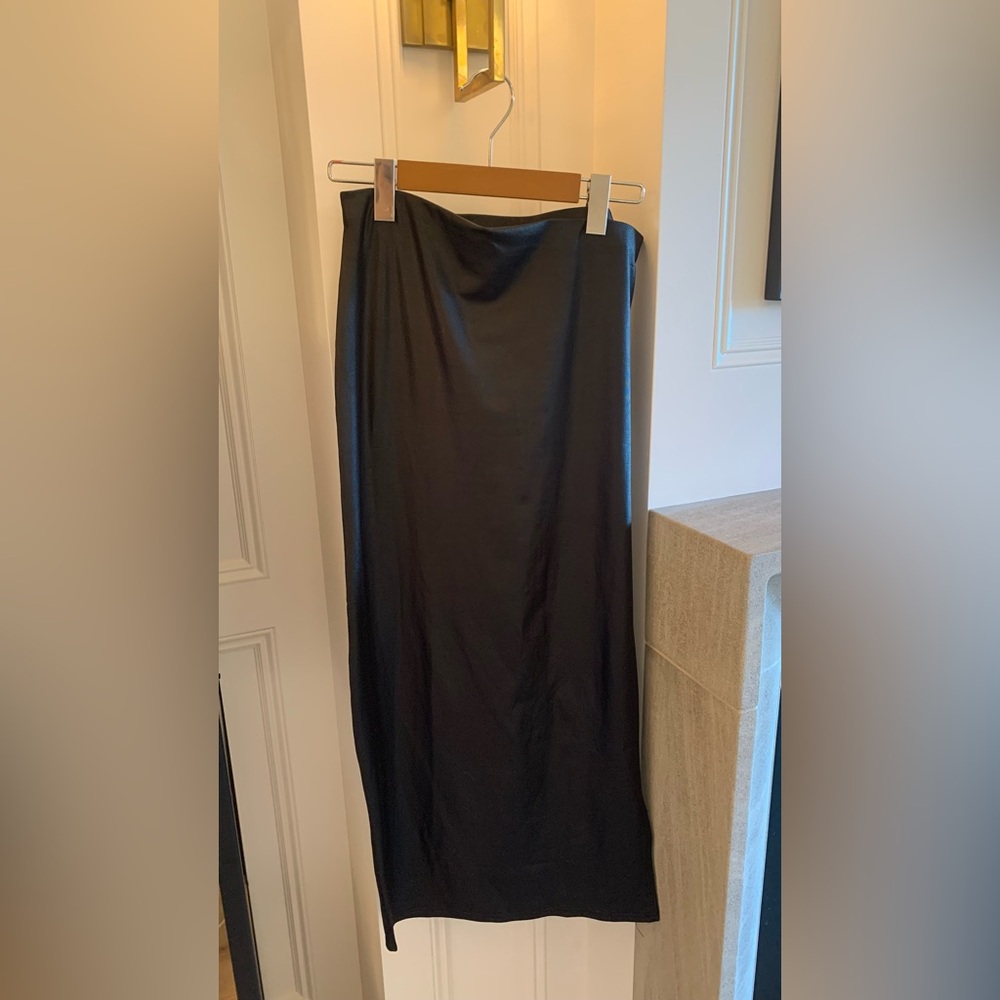 Boohoo ‘Wet look’ Midaxi Skirt